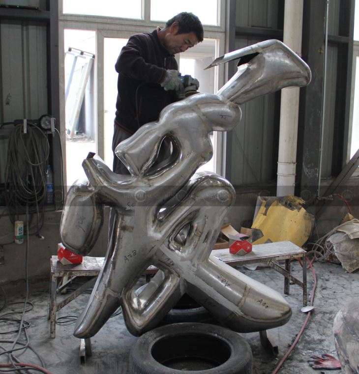 Welding-forging-1 -Calligraphy-sculptures-Chromatic-coating-stainless-steel--Calligraphy-sculptures-artwork-foundry